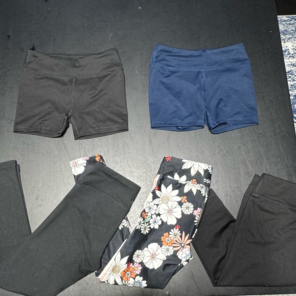 Lot of 5 Girls Size 6/7 DSG Shorts, Leggings, and 3/4 Length Leggings